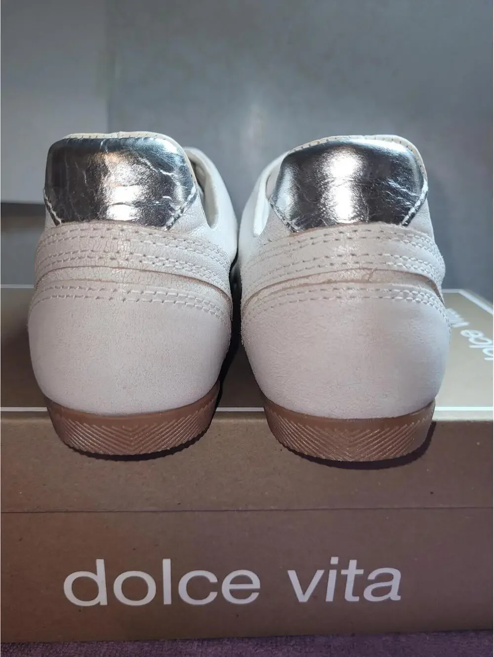 Dolce Vita Women’s Laini Off Whitecrackled Leather Sz 7.5 Med NWBox MSRP $140